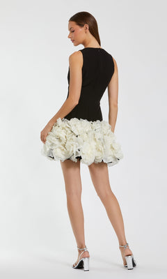 Short Party Dress: Mac Duggal 21081 Black Cream / 2 Short Party Dress: Mac Duggal 21081 Black Cream / 2
