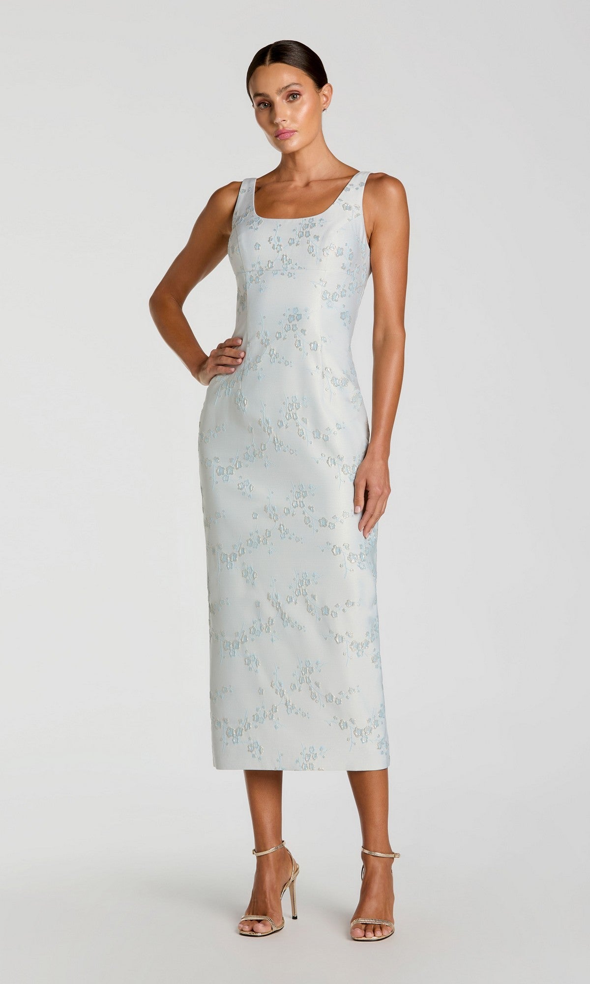 cocktail dress for dinner party Mac Duggal Women's Brocade Sleeveless Scoop Neck Midi - Blue - Size 8 Color:Minimal Grey The voluminous sleeves have Long Black Bridesmaids Dresses Price_Under 1000