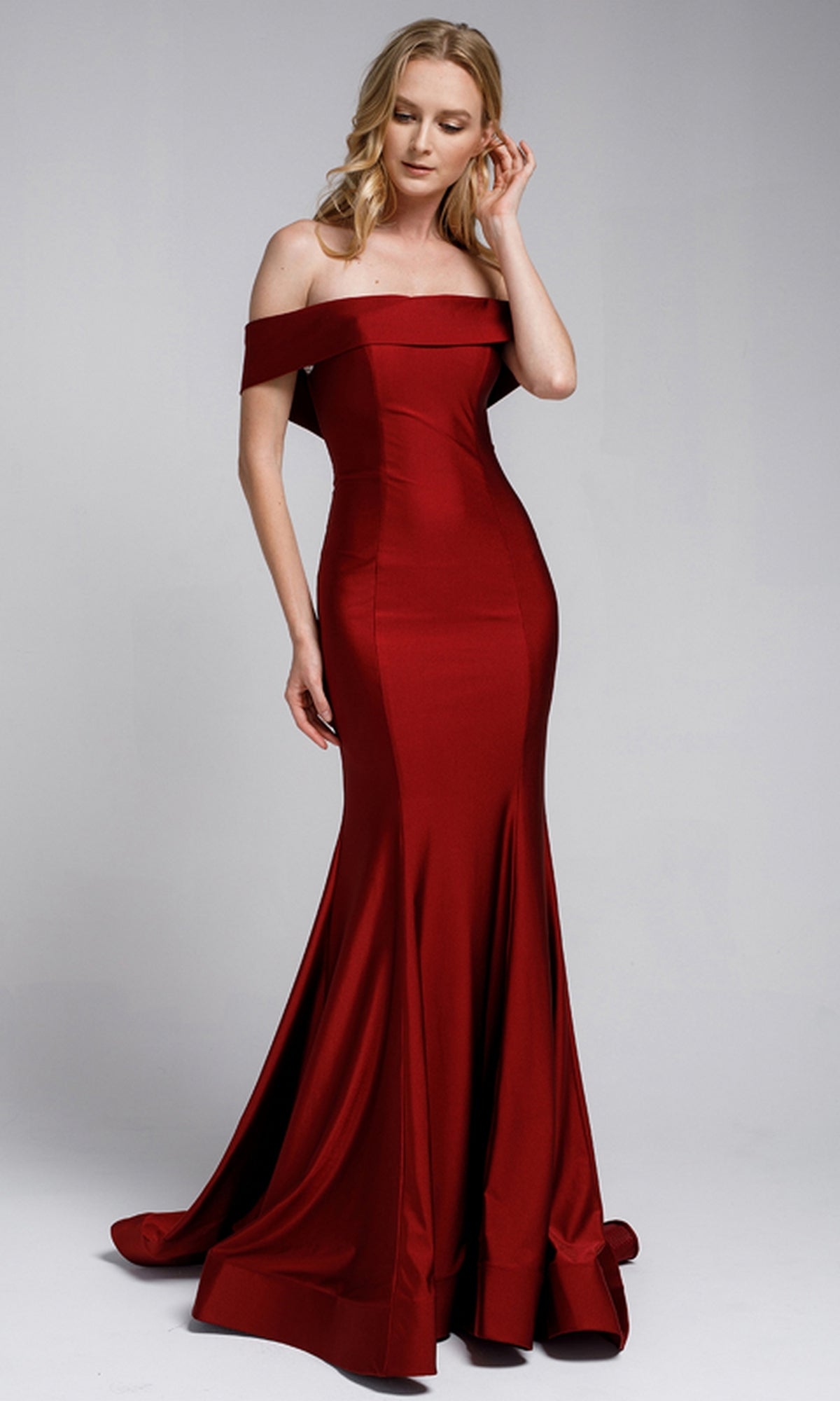 Sleek Simple Off-the-Shoulder Long Prom Dress 373