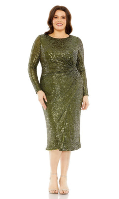 Woman wearing the Knee-Length Plus-Size Sequin Party Dress 777025 in green with beige heels, standing and smiling against a white background.