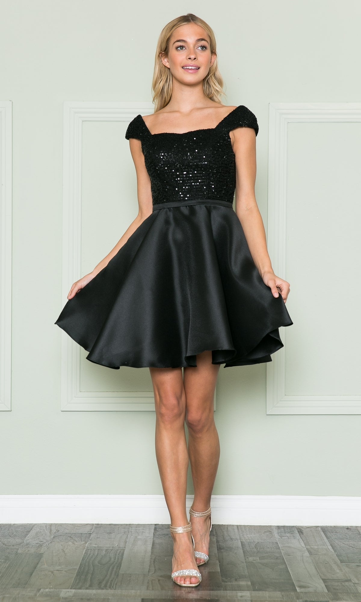 Sequin-Bodice Short A-Line Homecoming Dress