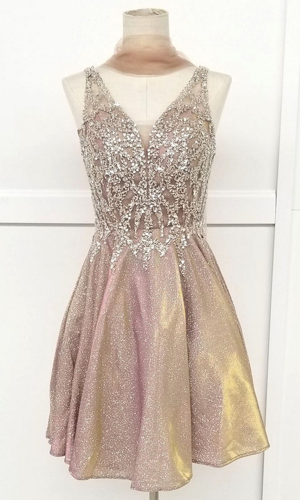 Short Glitter Homecoming Party Dress with Beads