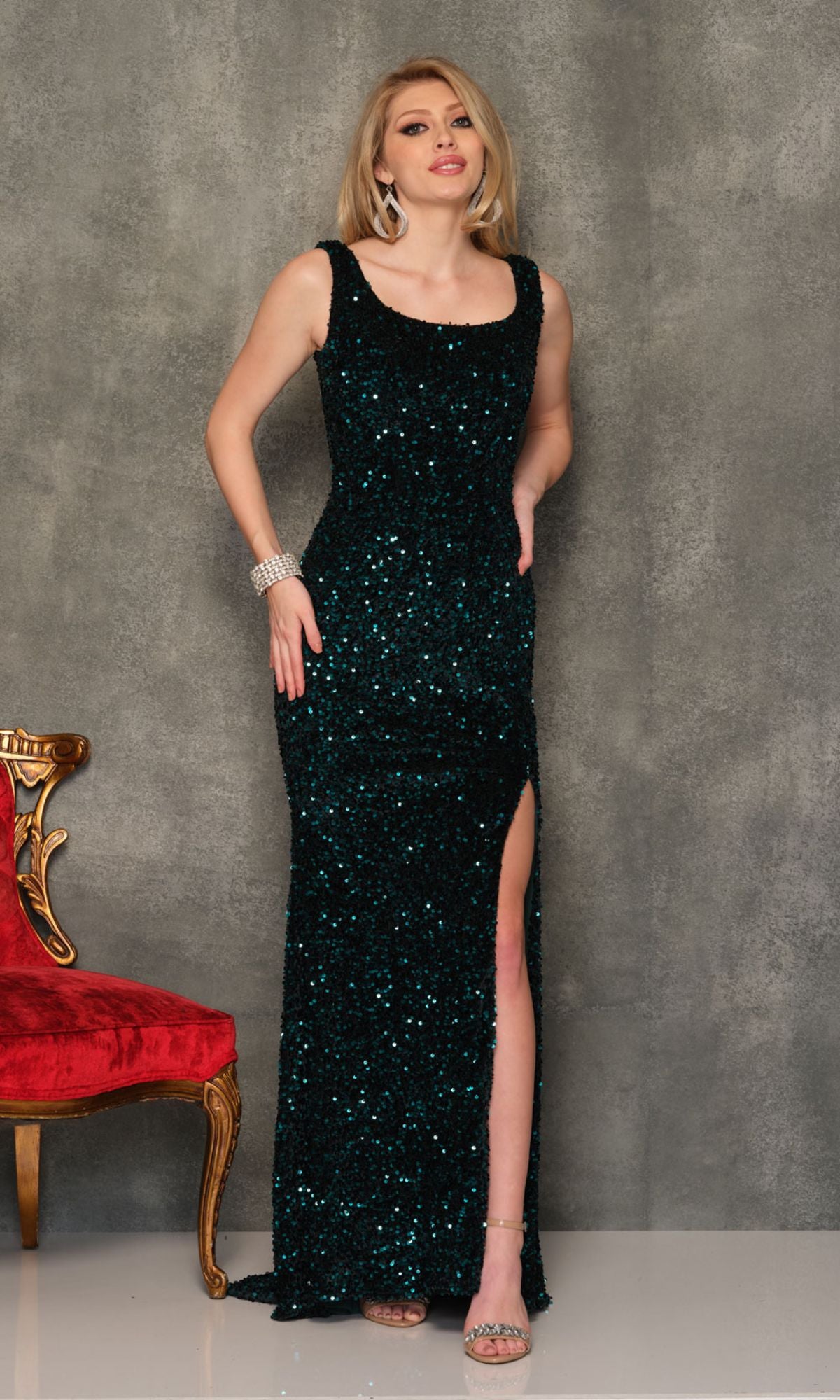 Sleeveless Dave & Johnny Emerald Green Sequin Gown