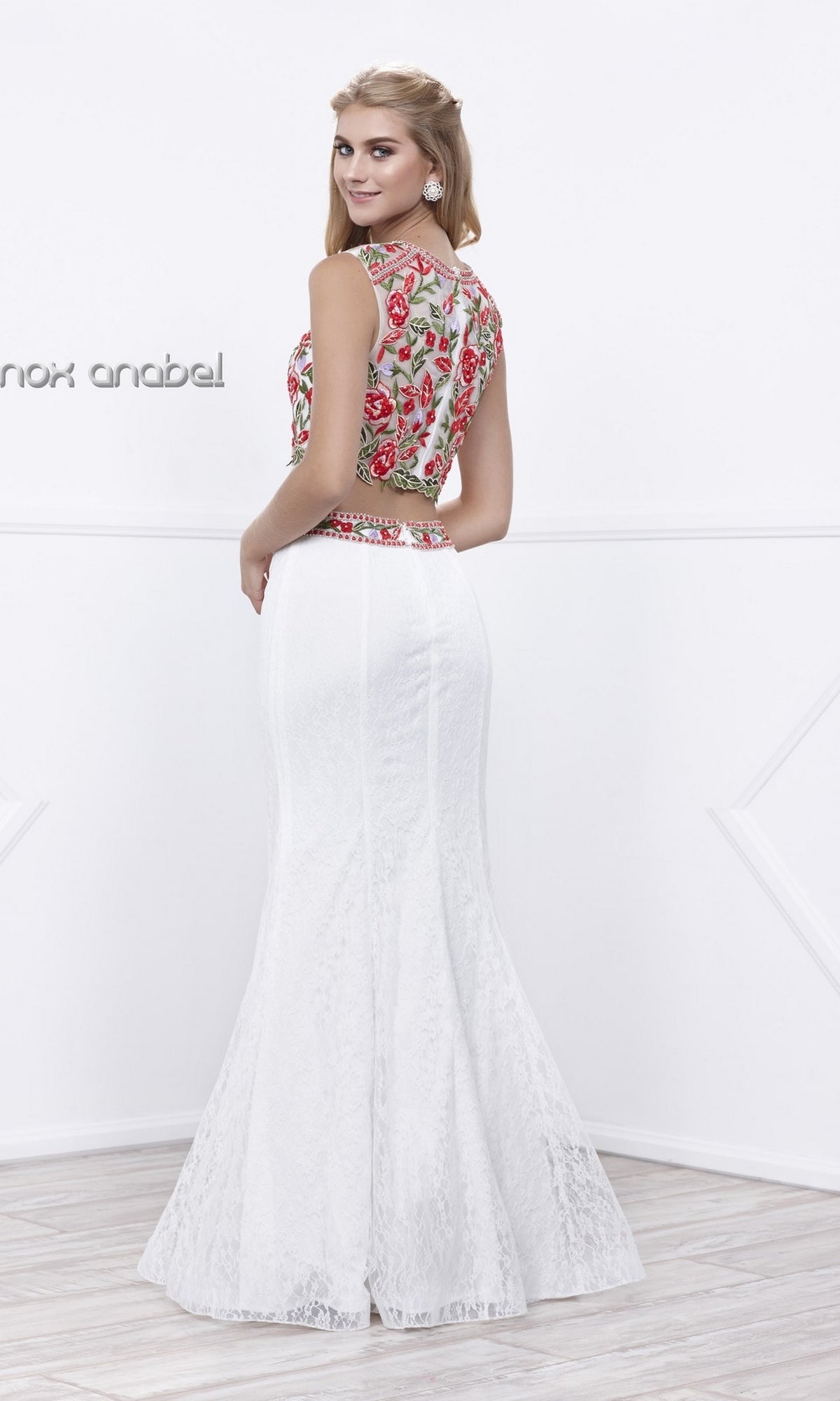 Two Piece Lace Prom Dress With Embroidery
