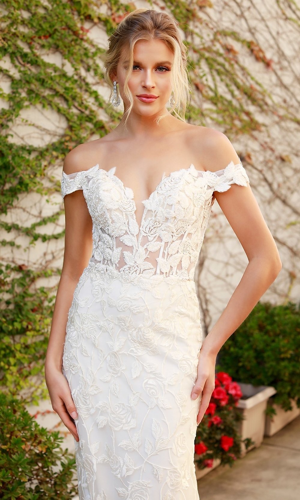 Narianna-Embroidered Long White Formal Dress